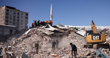 الموت يفاقم أهل تركيا و سوريا... نتيجة زلزال وصل الى 21 ألفا قتيلاً 